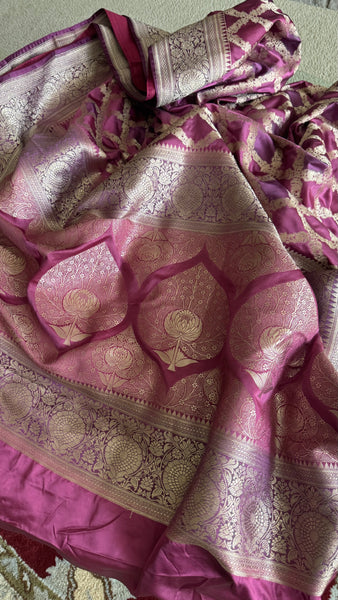 Magenta Mauve Rangkat Mashru Banarasi Silk Saree