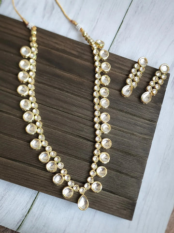 Single Layer Kundan Necklace and Earring Set