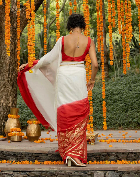 White And Red Mulmul Cotton Saree With Foil Printed Border