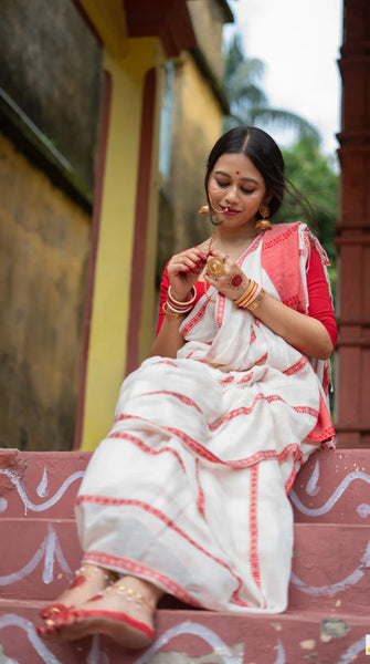 Agamoni Durga Puja Collection Red & White Begampuri Saree