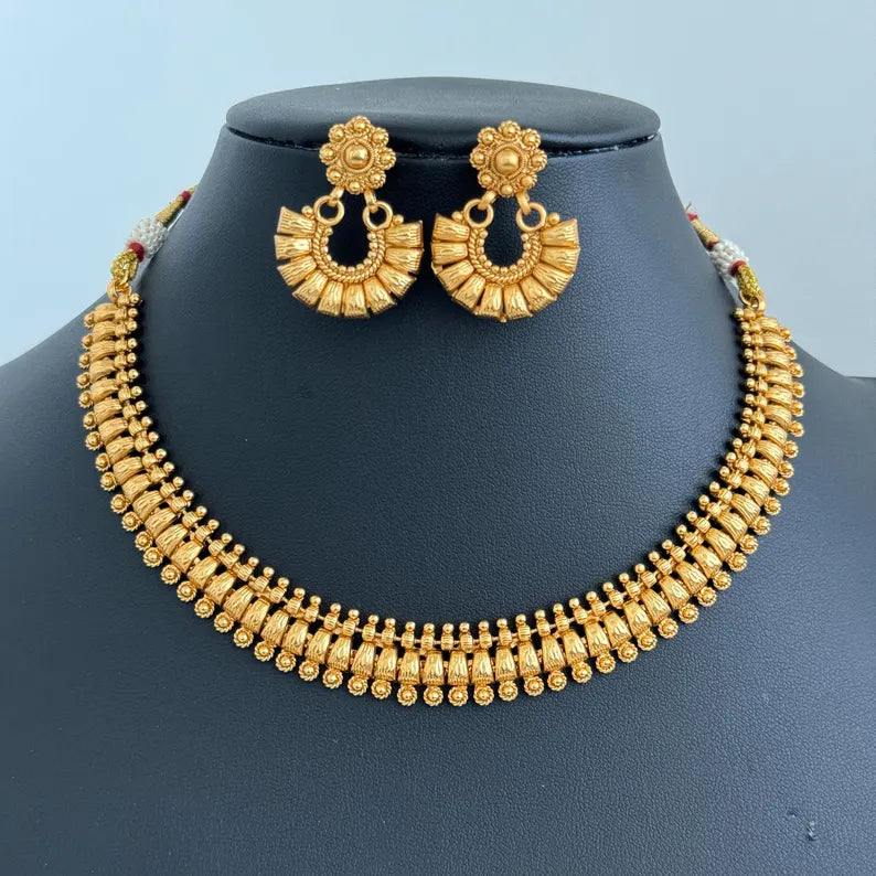 Indian Jewelry South Indian Jewellery Gold Choker Antique South