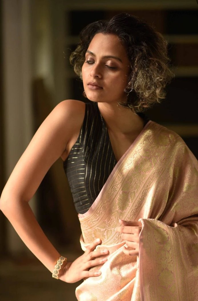 Sleeveless saree deals blouse