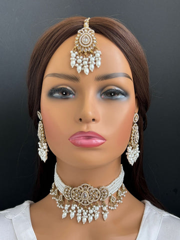 White Antique Polki Kundan Necklace Choker Earring Set