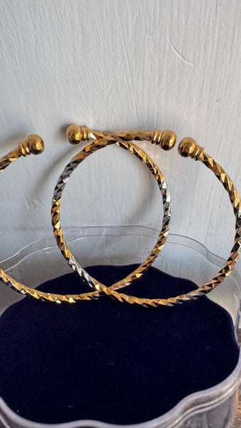 CitiGold Dual Tone Filigree Bangles