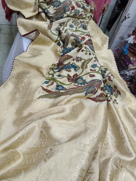 Beige Soft Silk Saree with Bold Kalamkari Motifs