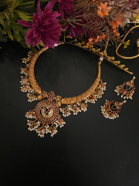 Hasli gold plated necklace set