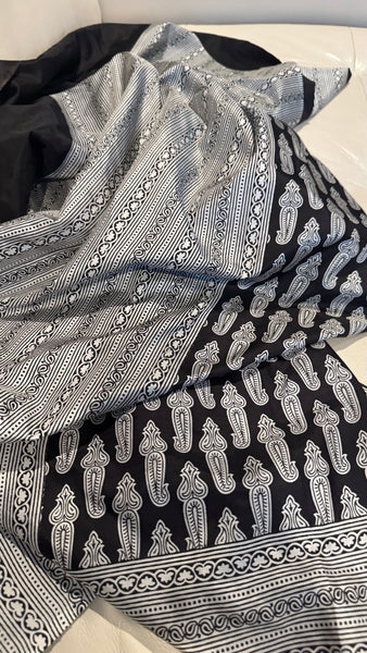 Black and White Soft Print Silk Saree