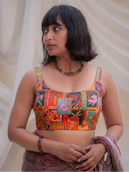 Reversible sleeveless padded U-neck blouse in multicolour printed cotton-viscose with stretchable versatile blouse