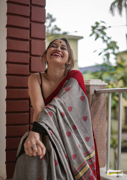 Pure Handloom Cotton Rain Drop Saree