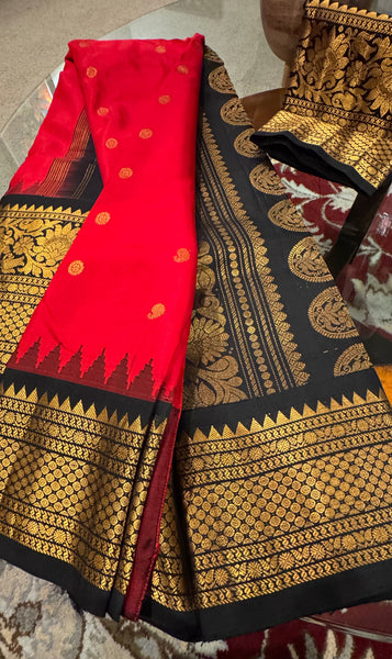 Red, Black, and Gold Dual Tone Pure Silk Handloom Gadwal Saree