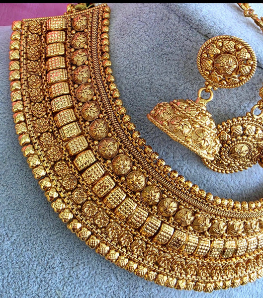 Antique Mukut Gold Bridal South Indian Necklace