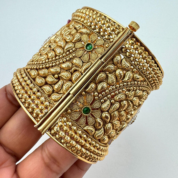 Gold plated Rajwadi Antique Broad Bangles Single openable Kada Bangle(1Pc)