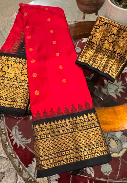 Red, Black, and Gold Dual Tone Pure Silk Handloom Gadwal Saree