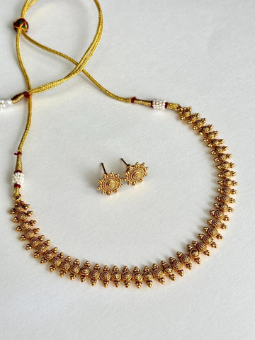 Antique Gold Delicate Guttapusalu Necklace
