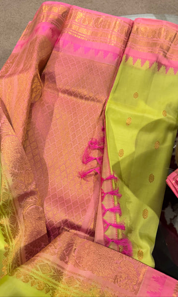 Mint Pistachio Green and Pink Pure Silk Handloom Gadwal Saree