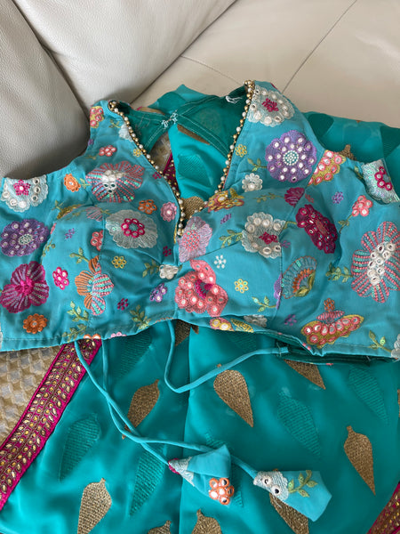TURQUOISE BLUE GEORGETTE BLOUSE with Blue Georgette Chiffon Saree