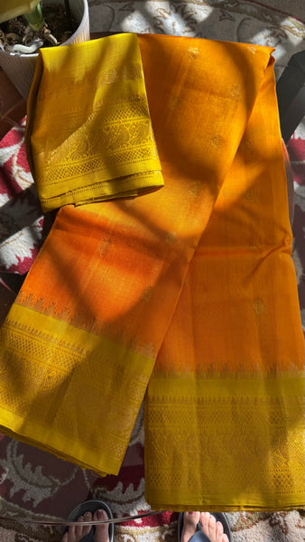 Iridescent Orange and Yellowish Lime Pure Silk Handloom Gadwal Saree