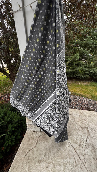 Grey Tant Jamdani Saree Without Blouse Piece