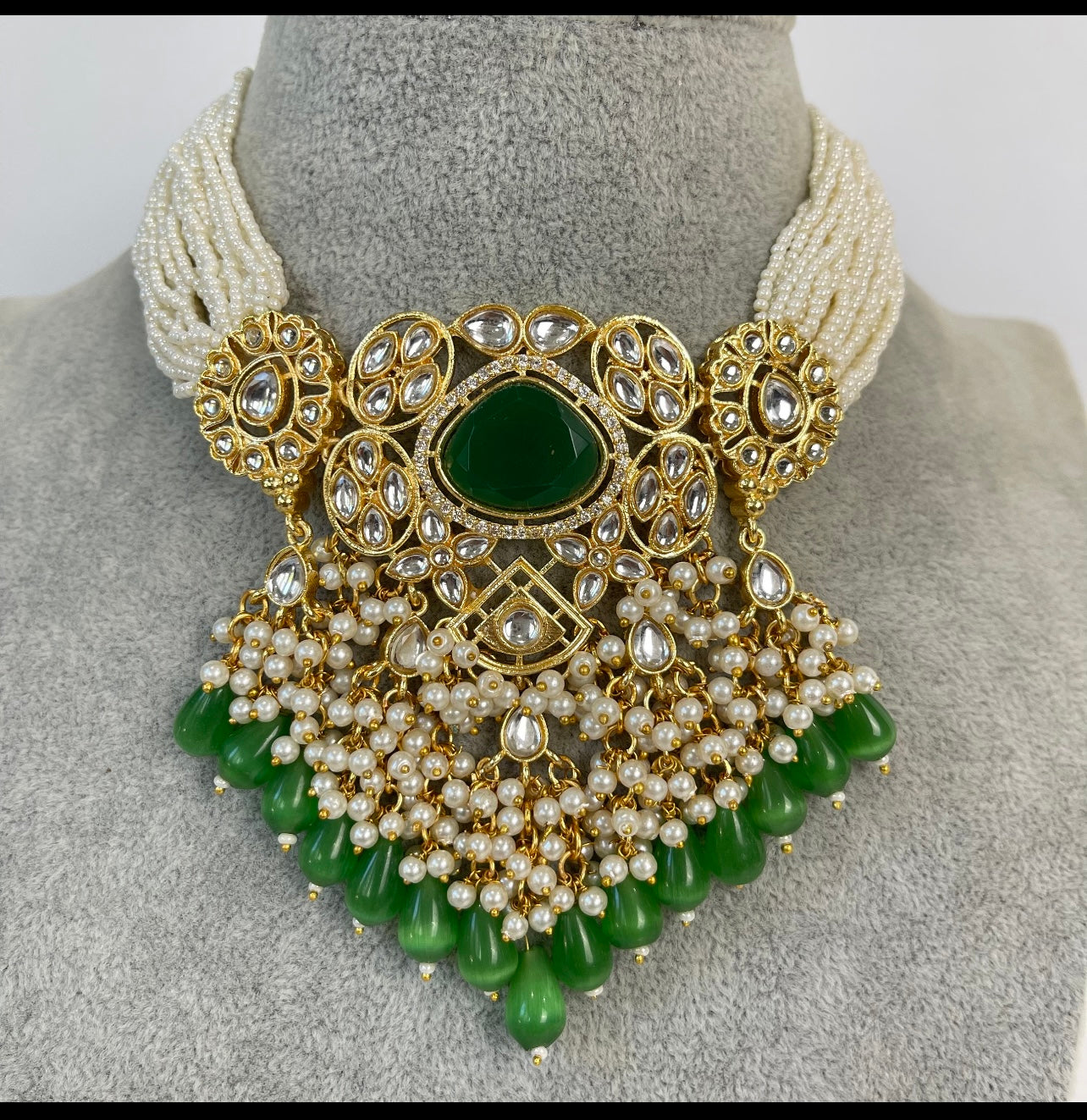 Emerald Green Pearl Kundan Choker 3 piece set