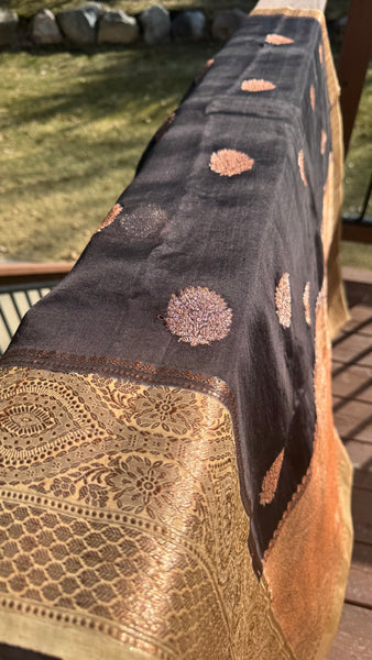 Midnight Magic: Handwoven Black Kora Silk Banarasi Saree