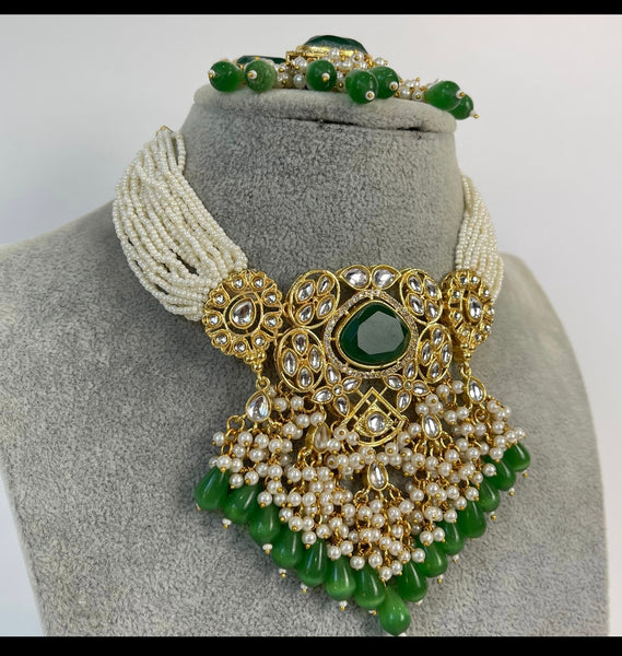 Emerald Green Pearl Kundan Choker 3 piece set