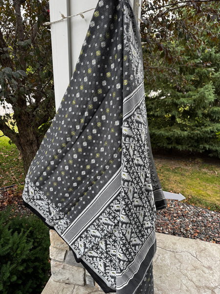 Grey Tant Jamdani Saree Without Blouse Piece