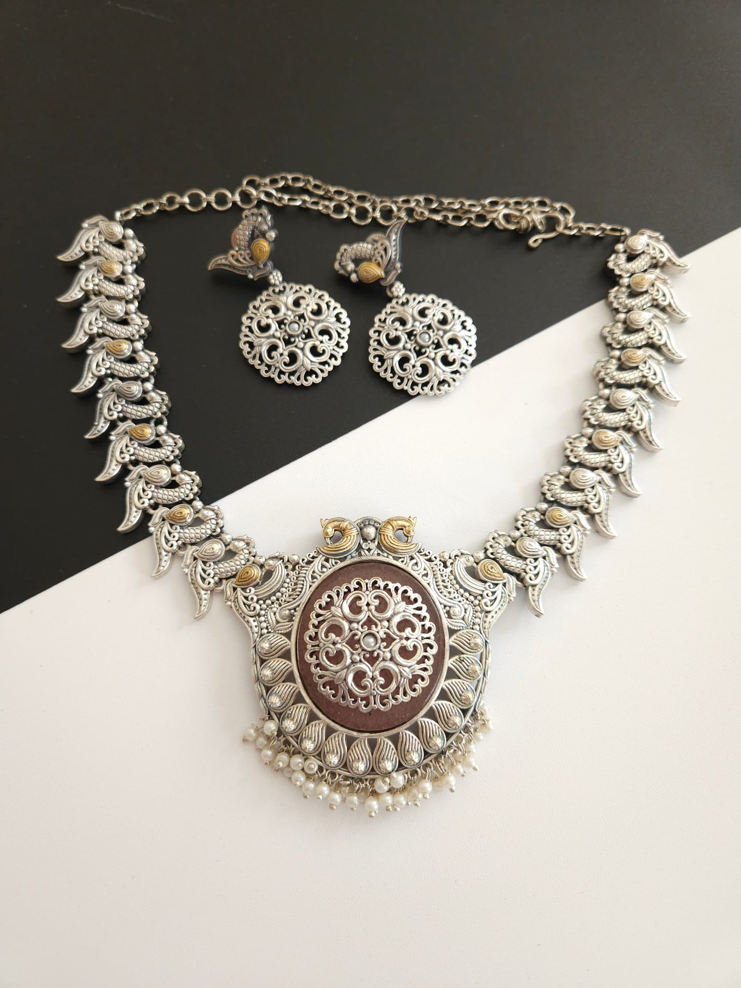 Dualtone Peacock SLA German Silver Choker and Earring Set