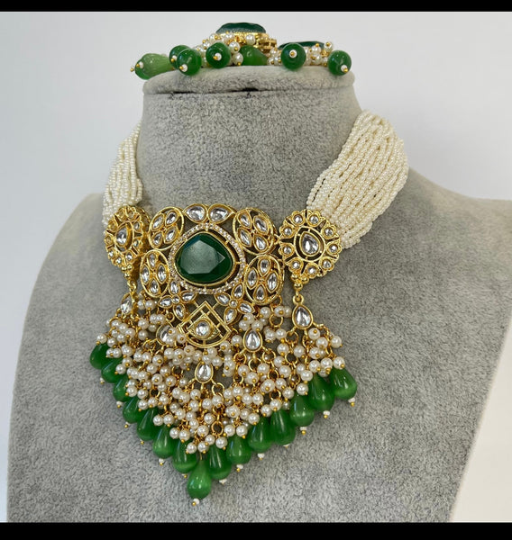 Emerald Green Pearl Kundan Choker 3 piece set