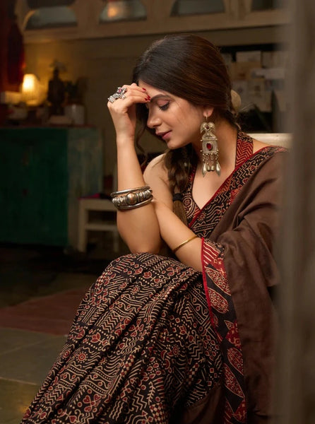 BROWN COTTON AJRAKH COMBINATION SAREE WITH AJRAKH PATCHWORK