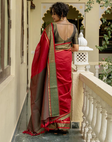 Maroon Stunning Laal Bel Saree Made Of Soft Cotton-Acrylic Fabric