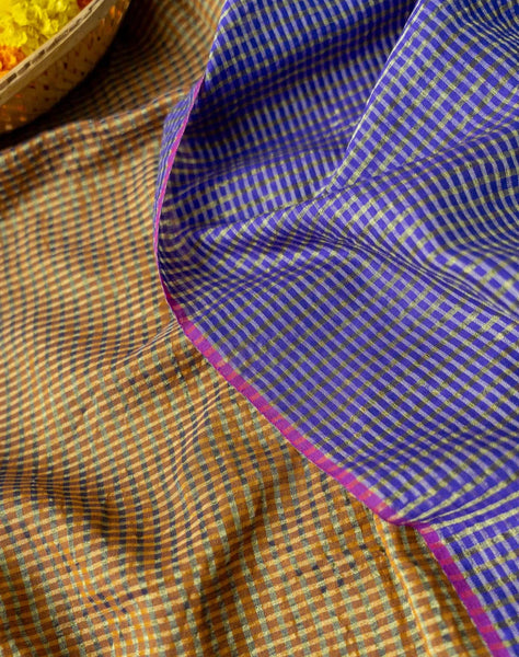 Beige Cotton Acrylic Saree With Running Zari Lines