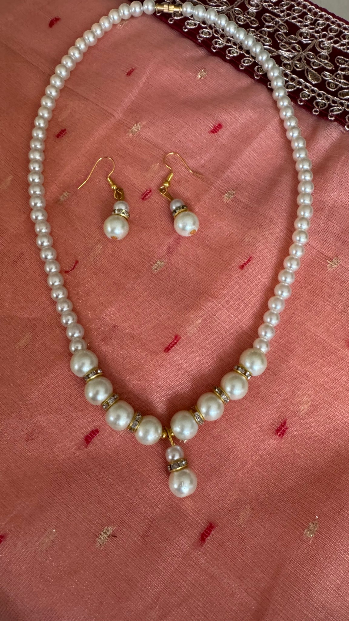 Pearl Necklace with Earrings