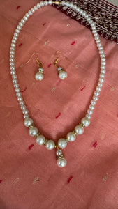 Pearl Necklace with Earrings