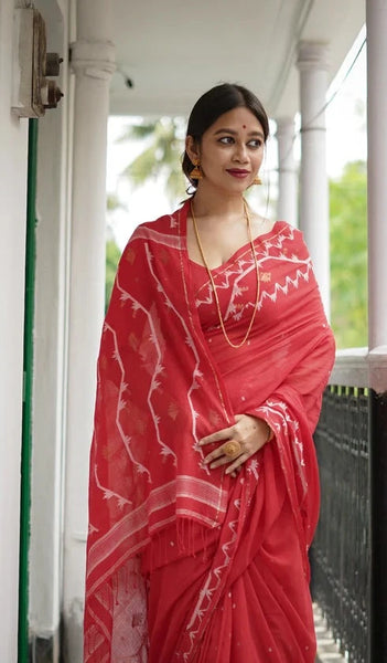 Nayanthara Soft Handloom-woven Handspun Cotton Saree