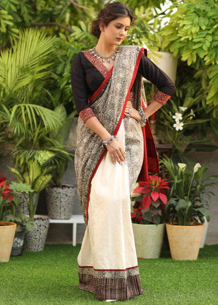 OFF-WHITE COTTON SAREE WITH PRINTED COMBINATION PALLU, MAROON & AJRAKH BORDER