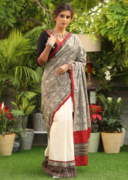 OFF-WHITE COTTON SAREE WITH PRINTED COMBINATION PALLU, MAROON & AJRAKH BORDER