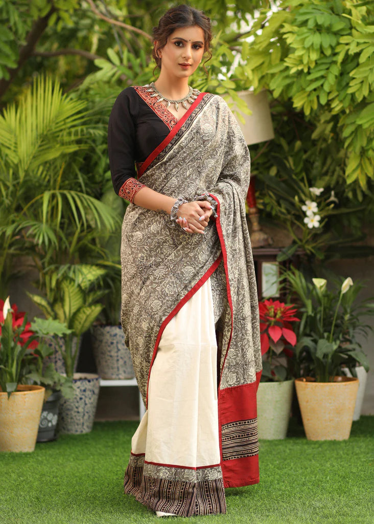 OFF-WHITE COTTON SAREE WITH PRINTED COMBINATION PALLU, MAROON & AJRAKH BORDER