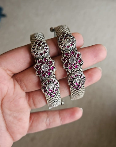 South Indian Kemp Bangles