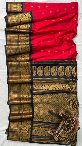 Red, Black, and Gold Dual Tone Pure Silk Handloom Gadwal Saree