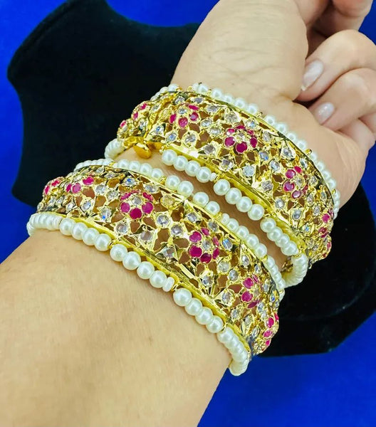 Jaddau Hyderabadi Red and White openable gold plated kadas/bangles