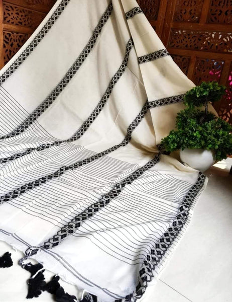 Black and White Woven Handloom Cotton Saree