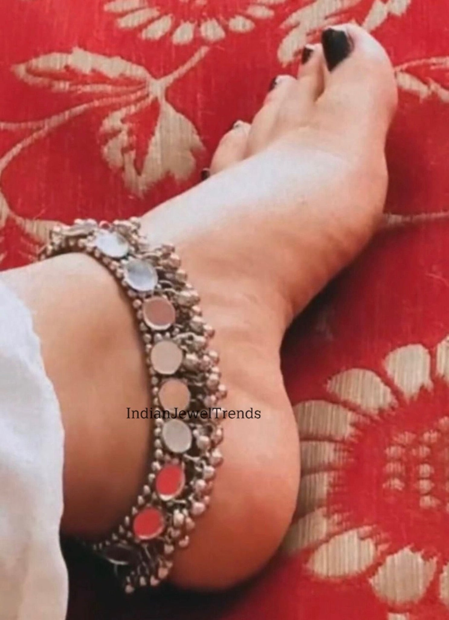 Mirror oxidized Anklets