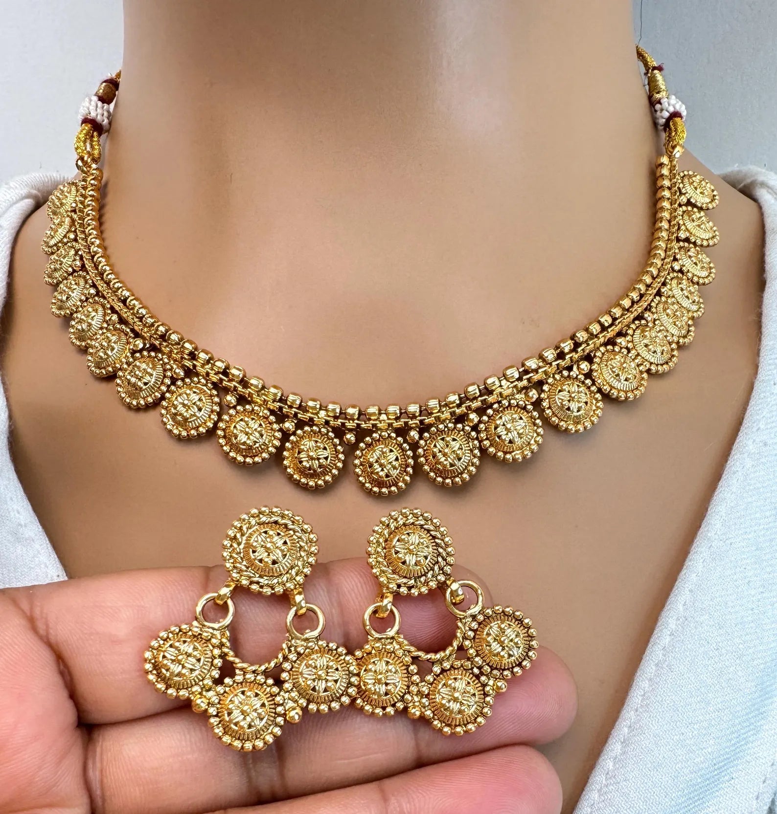 Antique Gold Delicate South Indian Necklace Earring Set
