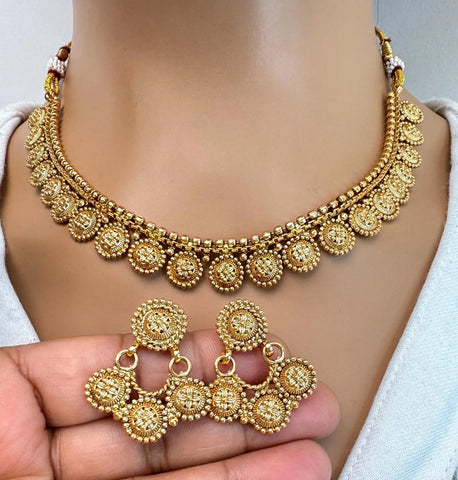 Antique Gold Delicate South Indian Necklace Earring Set