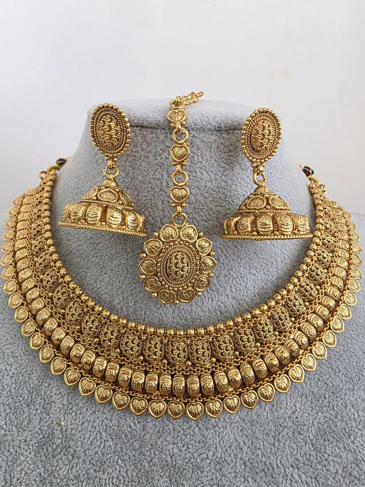 Antique Mukut Gold Bridal Necklace