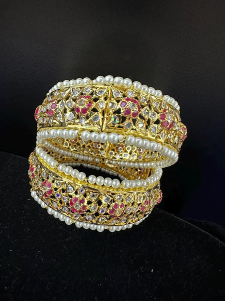 Jaddau Hyderabadi Red and White openable gold plated kadas/bangles