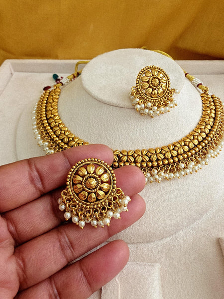 Antique Gold South Indian Jewelry Set