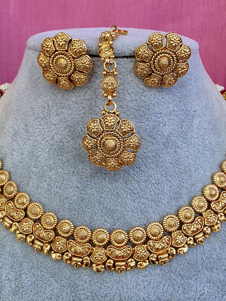 Antique Gold South Indian Temple Guttapusalu Necklace Set