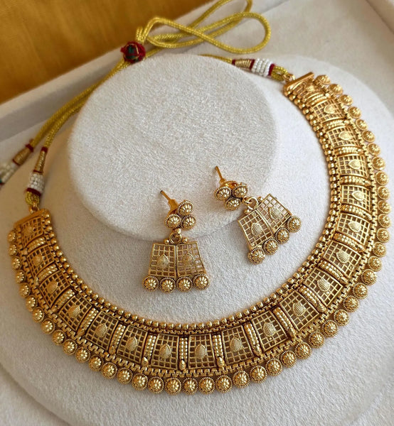 Antique Gold Necklace with Earrings and Tikka