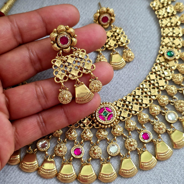 Matte Gold Plated Rajwadi Choker Necklace, Ruby Green Kemp Stone